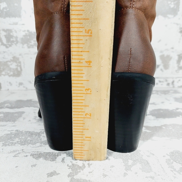 New Charles By Charles David Wynter Brown Faux Leather Ankle Boots K563 - Picture 8 of 13